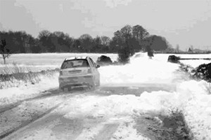 天冷用車的4大注意事項(xiàng)，很多人都沒做對(duì)，不僅毀車還危險(xiǎn)
