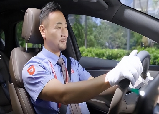 萬(wàn)順叫車(chē)“一鍵叫車(chē)”功能持續(xù)優(yōu)化，方便老年人出門(mén)用車(chē)